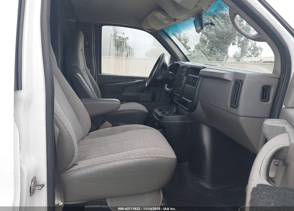 2005 CHEVROLET EXPRESS VIN: 1GCGG25V551266643
