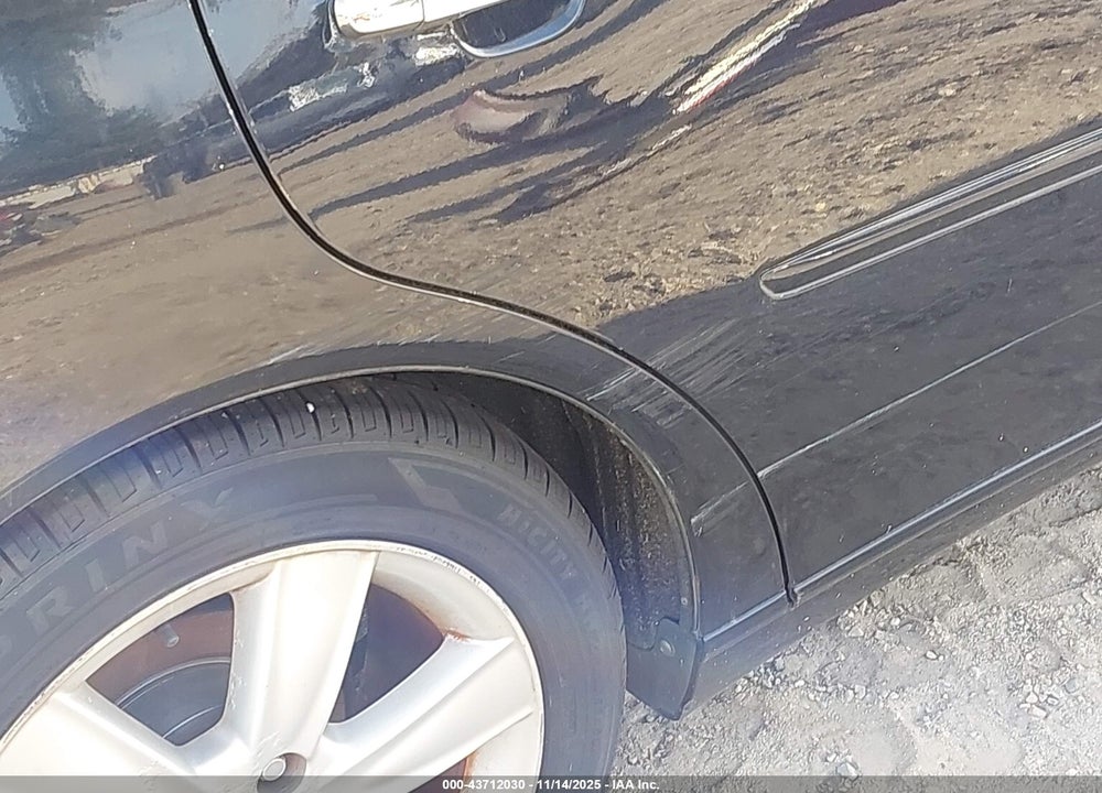 2005 LEXUS ES 330 VIN: JTHBA30G055076590
