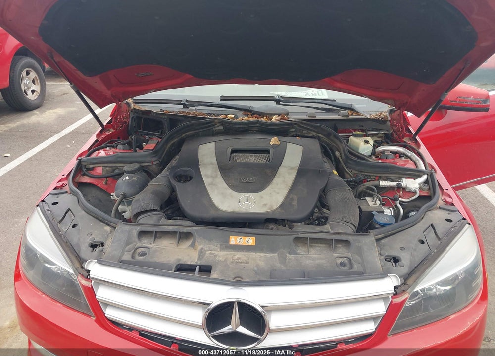 2011 MERCEDES-BENZ C 300 SPORT VIN: WDDGF5EB0BR184364
