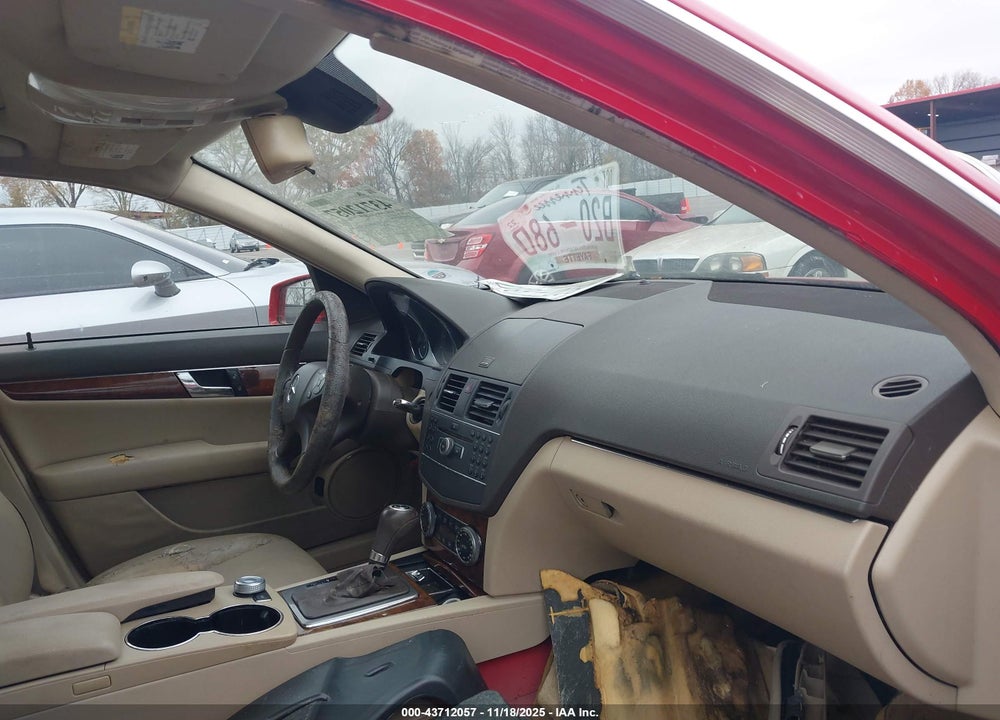 2011 MERCEDES-BENZ C 300 SPORT VIN: WDDGF5EB0BR184364