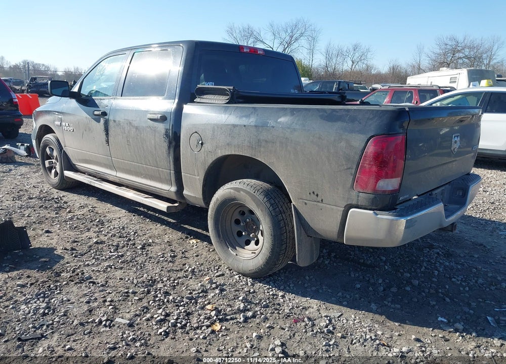 2017 RAM 1500 ST VIN: 3C6RR7KT2HG592741