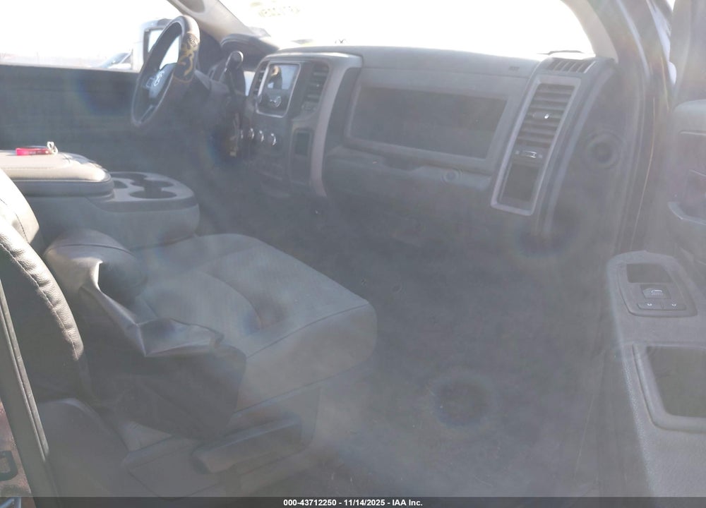 2017 RAM 1500 ST VIN: 3C6RR7KT2HG592741
