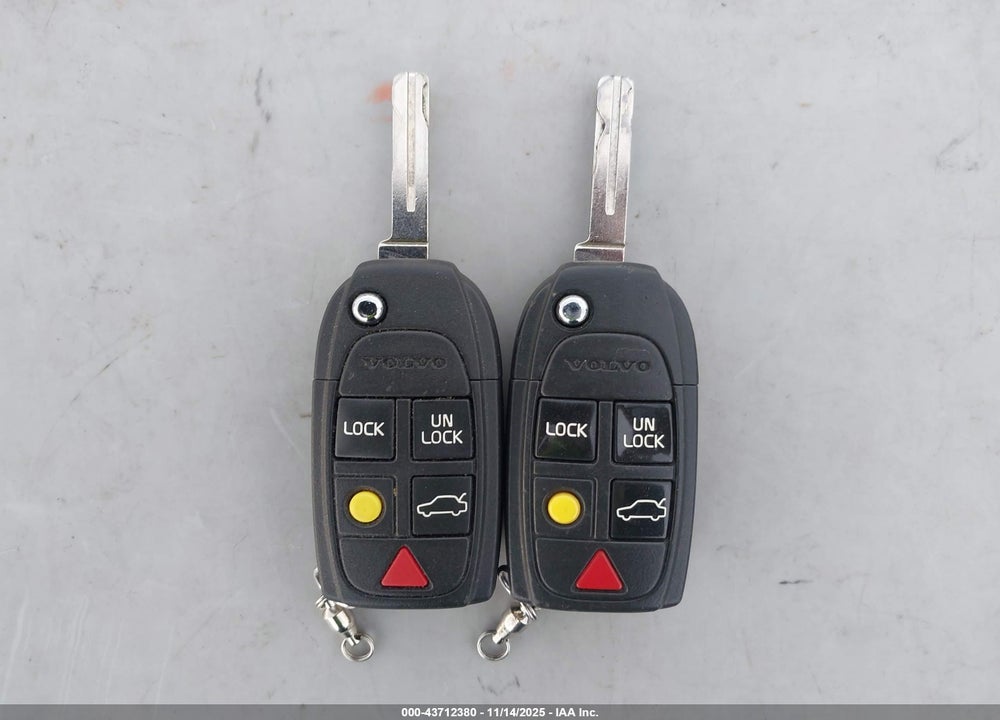 2006 VOLVO V70 VIN: YV1SJ527X62589658