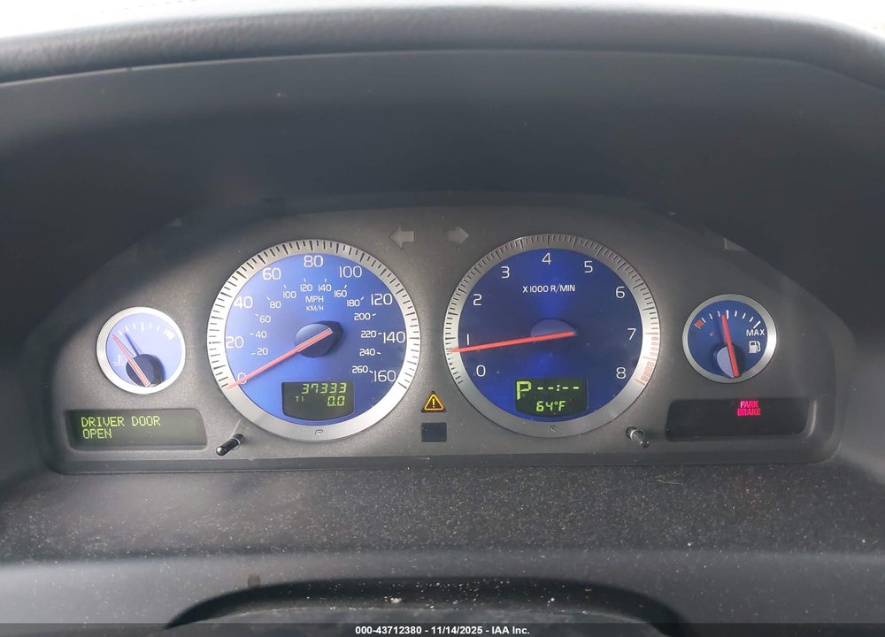 2006 VOLVO V70 VIN: YV1SJ527X62589658