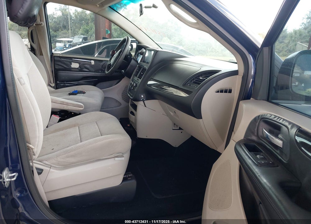 2014 DODGE GRAND CARAVAN SXT VIN: 2C4RDGCG0ER140527