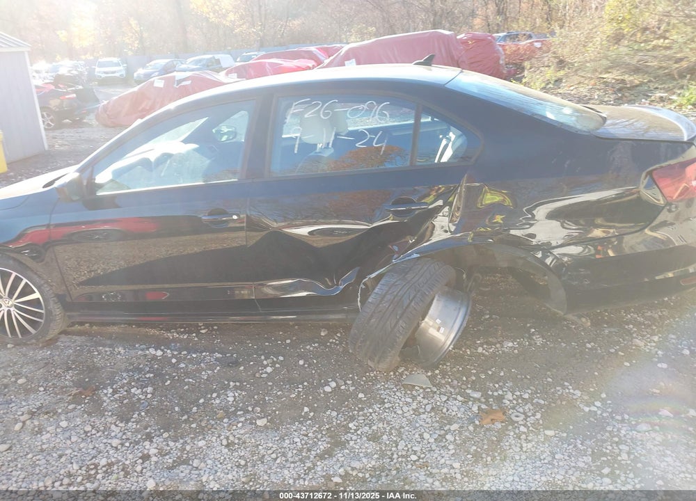 2017 VOLKSWAGEN JETTA VIN: 3VWD17AJ2HM301292