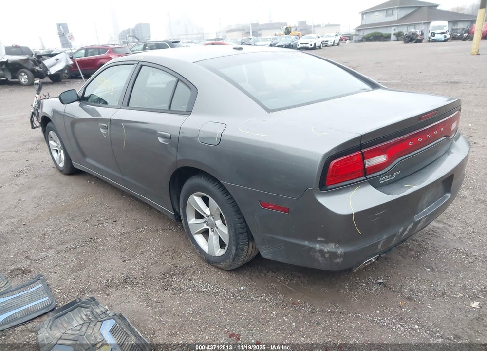 2011 DODGE CHARGER VIN: 2B3CL3CG6BH579123