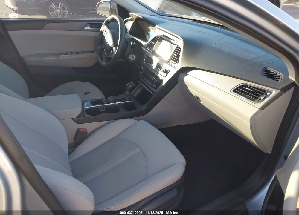 2016 HYUNDAI SONATA VIN: 5NPE24AF8GH383662