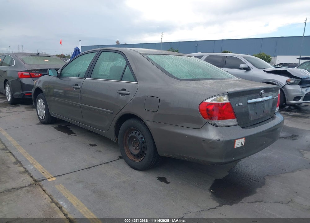 2005 TOYOTA CAMRY LE VIN: 4T1BE32K45U990169