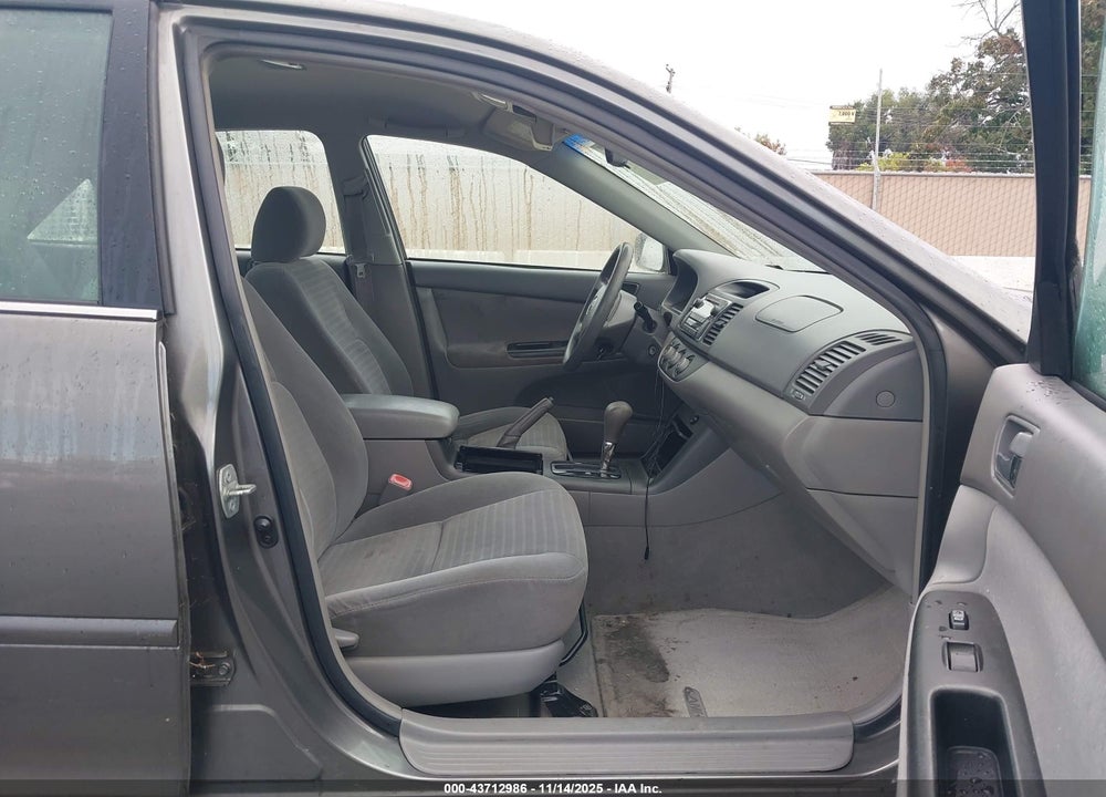 2005 TOYOTA CAMRY LE VIN: 4T1BE32K45U990169