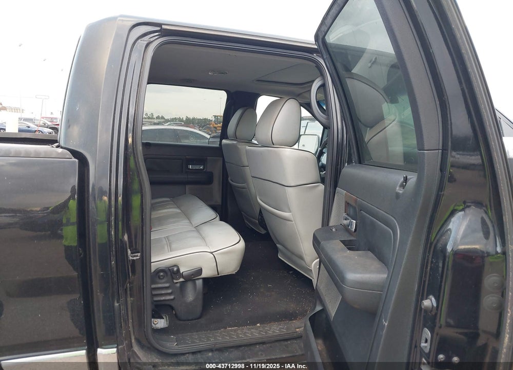 2006 LINCOLN MARK LT VIN: 5LTPW18526FJ00669