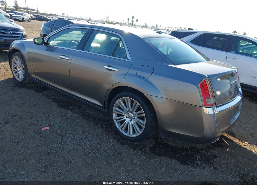 2011 CHRYSLER 300C VIN: 2C3CA6CT8BH585321