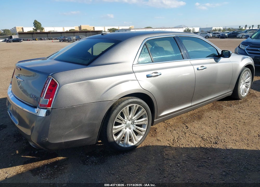 2011 CHRYSLER 300C VIN: 2C3CA6CT8BH585321