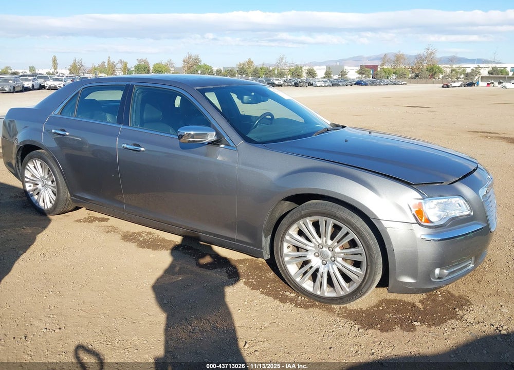 2011 CHRYSLER 300C VIN: 2C3CA6CT8BH585321
