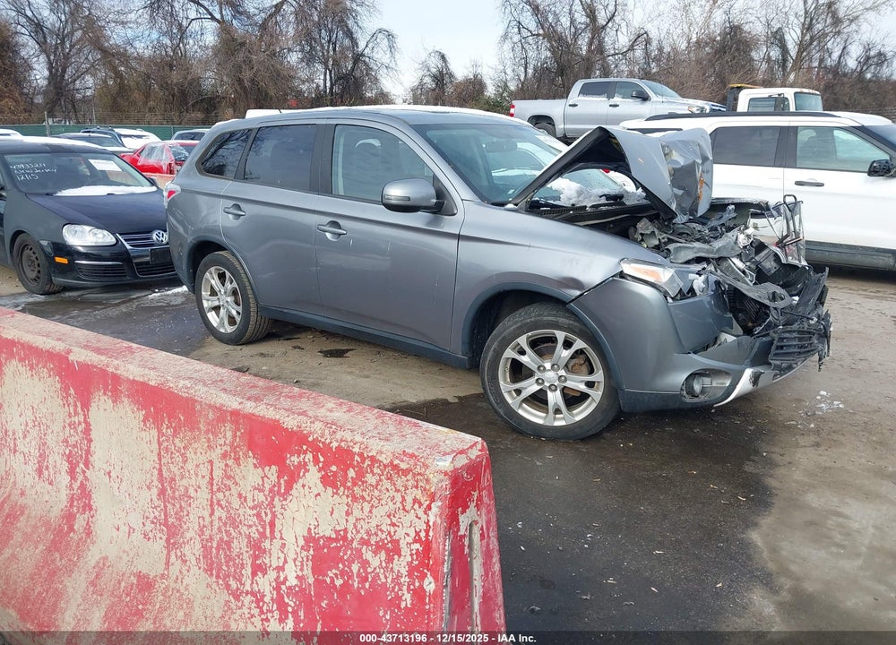 2015 MITSUBISHI OUTLANDER SE VIN: JA4AZ3A30FZ005153