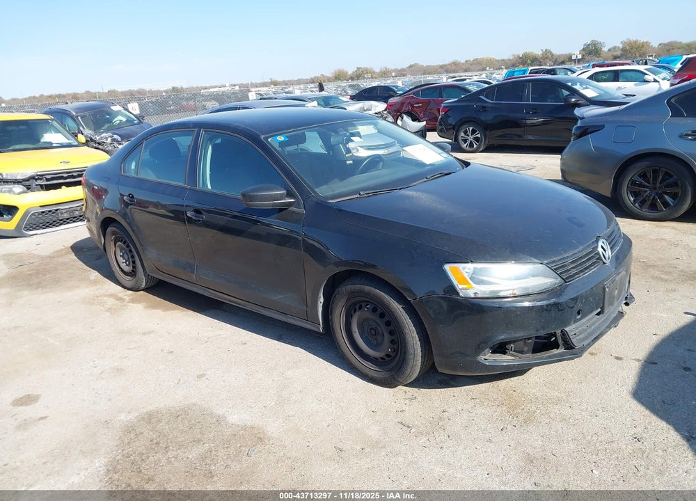 2013 VOLKSWAGEN JETTA 2.0L S VIN: 3VW2K7AJ2DM387704