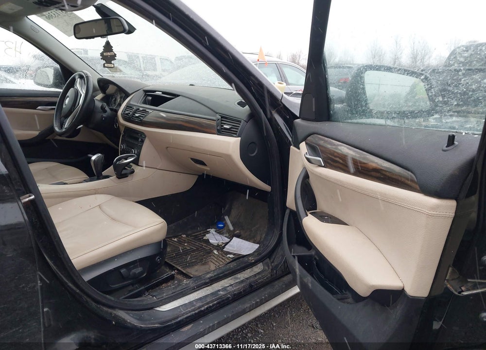 2013 BMW X1 XDRIVE35I VIN: WBAVM5C59DVV89649