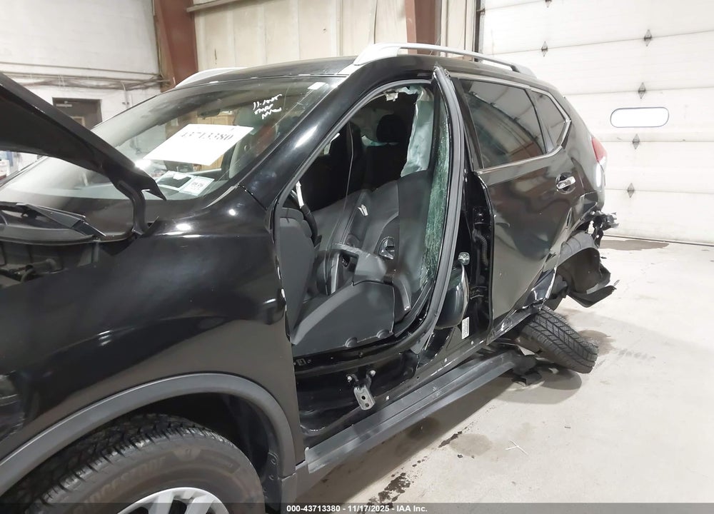 2020 NISSAN ROGUE VIN: JN8AT2MV1LW136141