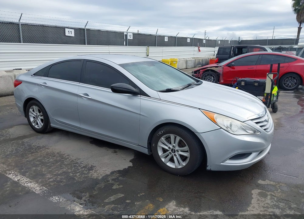 2013 HYUNDAI SONATA GLS VIN: 5NPEB4AC5DH696878