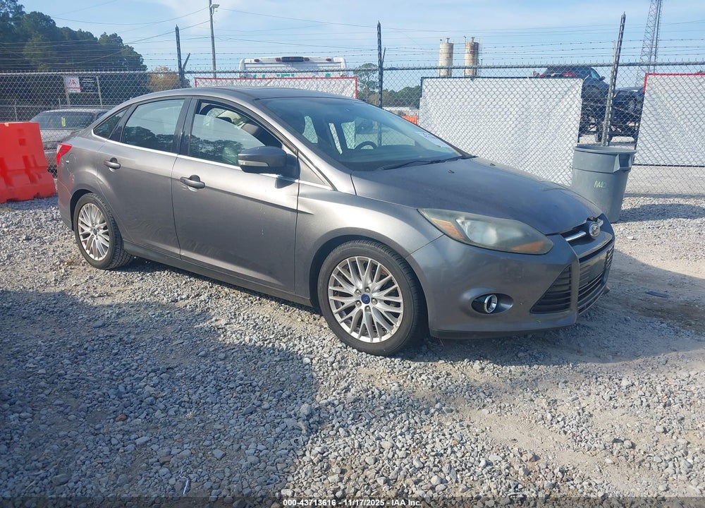2014 FORD FOCUS TITANIUM VIN: 1FADP3J24EL448218