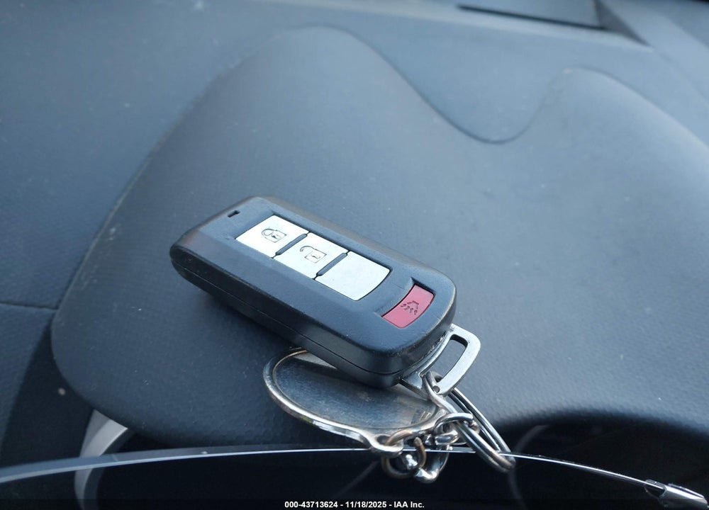 2008 MITSUBISHI OUTLANDER XLS VIN: JA4MS41XX8Z014682
