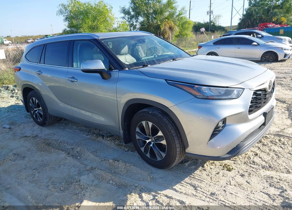 2020 TOYOTA HIGHLANDER XLE VIN: 5TDGZRAH5LS513078