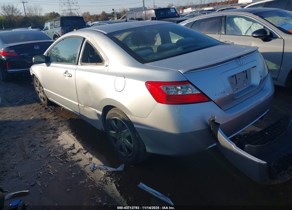 2010 HONDA CIVIC LX VIN: 2HGFG1B61AH512118