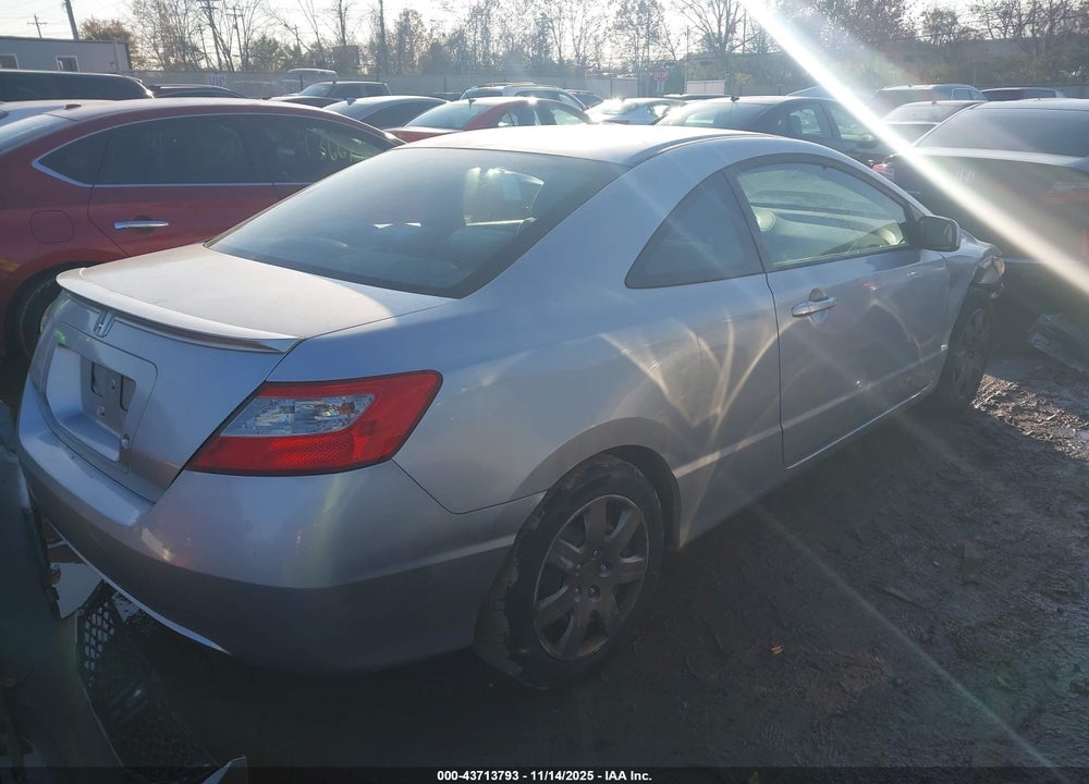 2010 HONDA CIVIC LX VIN: 2HGFG1B61AH512118
