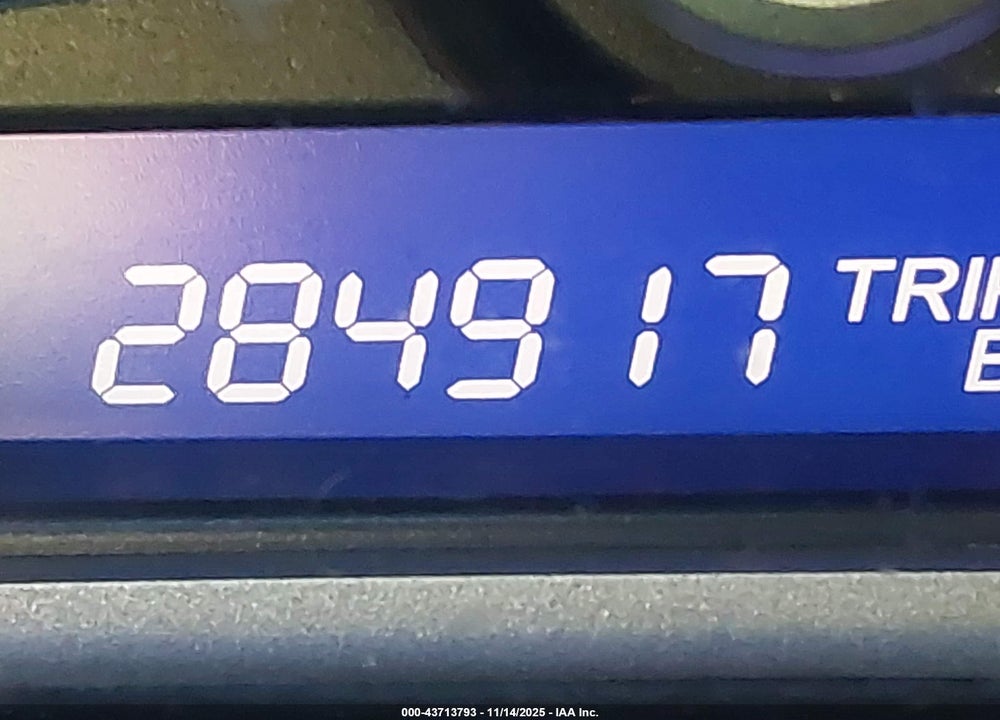 2010 HONDA CIVIC LX VIN: 2HGFG1B61AH512118