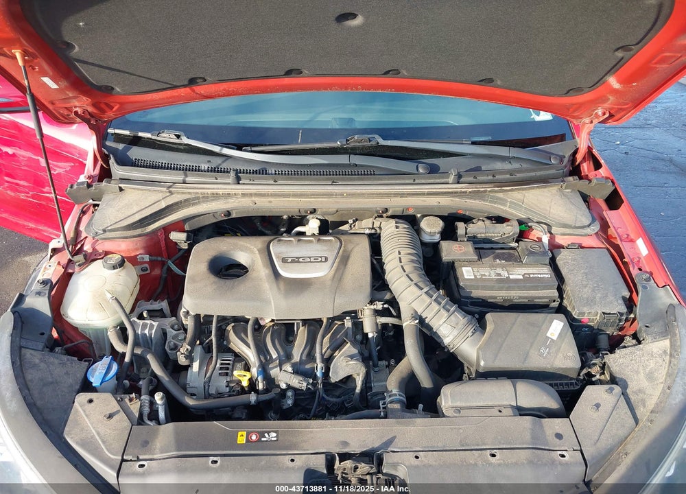 2019 HYUNDAI ELANTRA VIN: KMHD04LB7KU841813