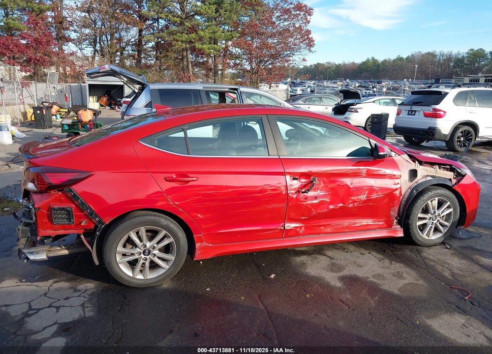2019 HYUNDAI ELANTRA VIN: KMHD04LB7KU841813