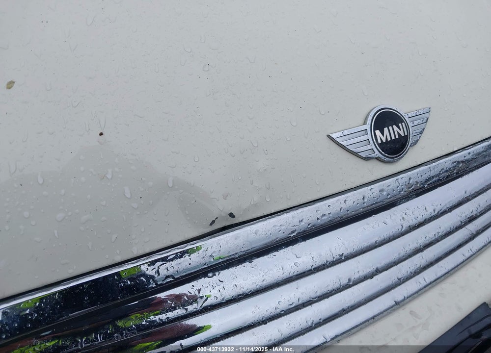 2014 MINI CLUBMAN COOPER VIN: WMWZF3C53ET571595