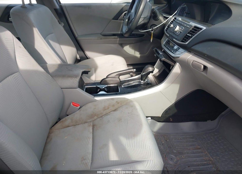 2015 HONDA ACCORD VIN: 1HGCR2F30FA246695