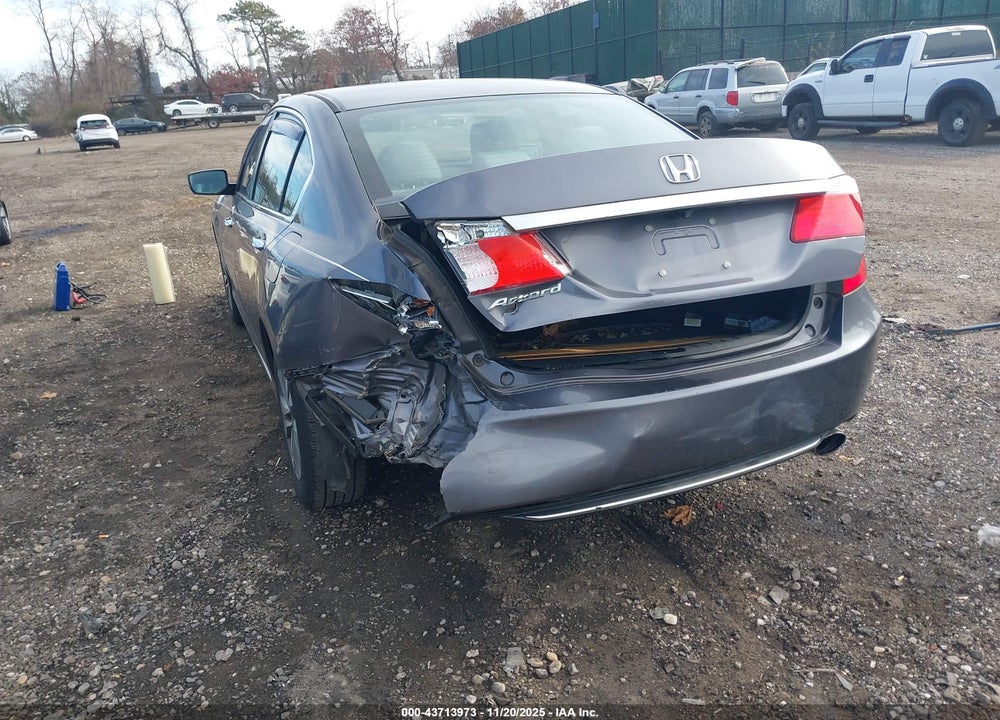 2015 HONDA ACCORD VIN: 1HGCR2F30FA246695