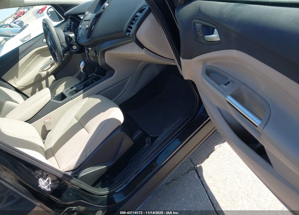 2018 FORD ESCAPE VIN: 1FMCU0GD5JUA92531