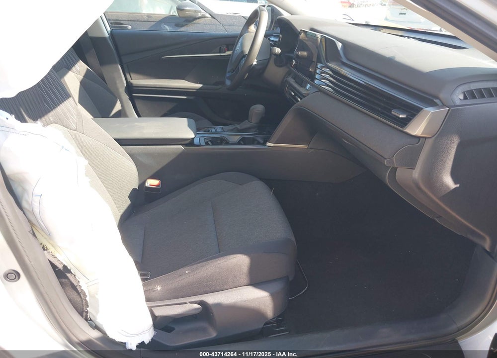 2025 TOYOTA CAMRY VIN: 4T1DAACK3SU152234