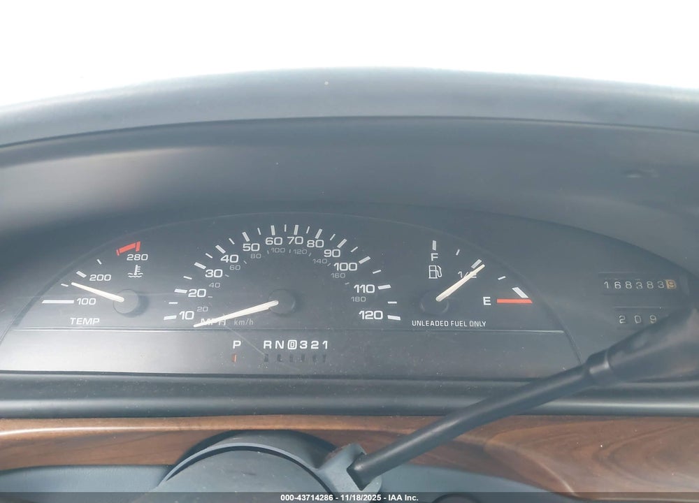 1995 OLDSMOBILE 88 ROYALE VIN: 1G3HN52KXS4833915
