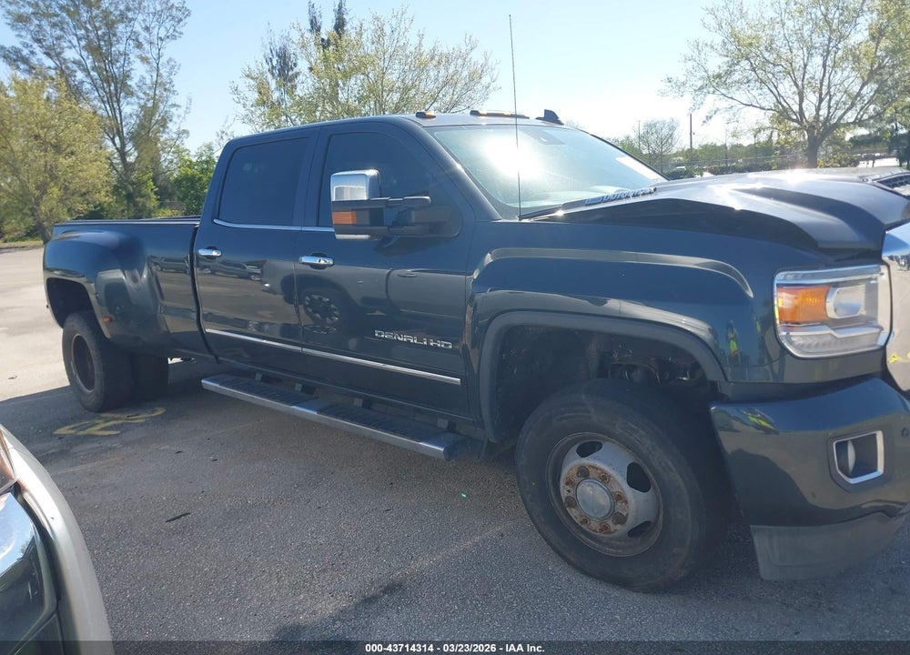 2018 GMC SIERRA 3500HD DENALI VIN: 1GT42YEY3JF125470