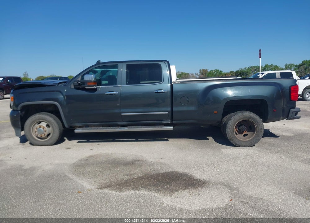 2018 GMC SIERRA 3500HD DENALI VIN: 1GT42YEY3JF125470