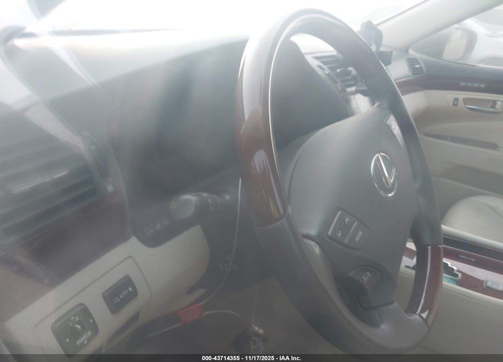 2010 LEXUS LS 460 VIN: JTHBL5EF6A5095242