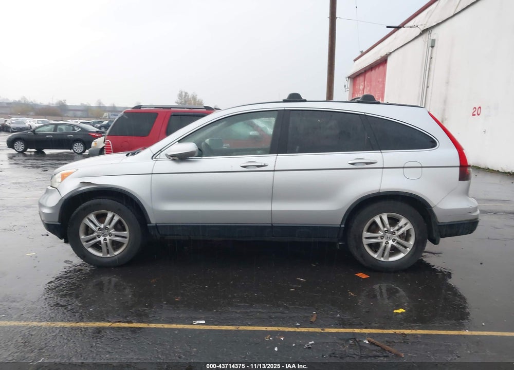 2011 HONDA CR-V VIN: JHLRE4H70BC024563