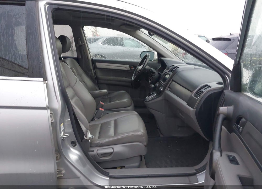 2011 HONDA CR-V VIN: JHLRE4H70BC024563