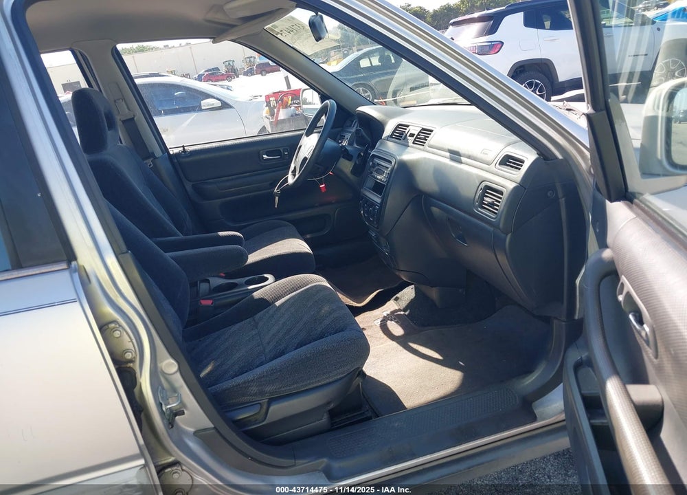 1999 HONDA CR-V EX VIN: JHLRD1862XC025553