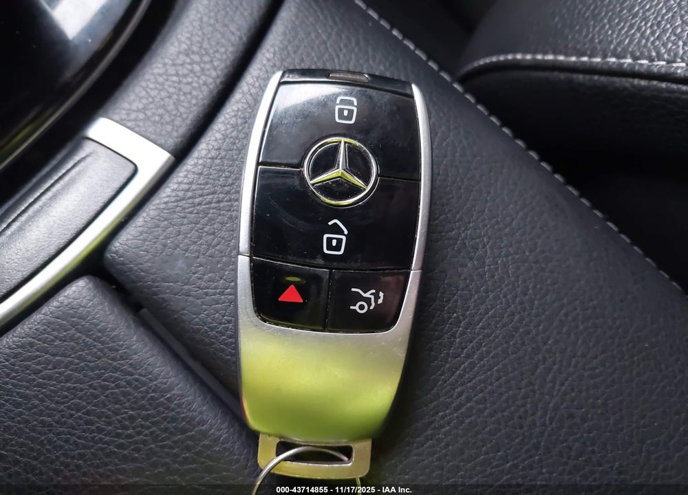 2017 MERCEDES-BENZ E 300 4MATIC VIN: WDDZF4KB5HA272194