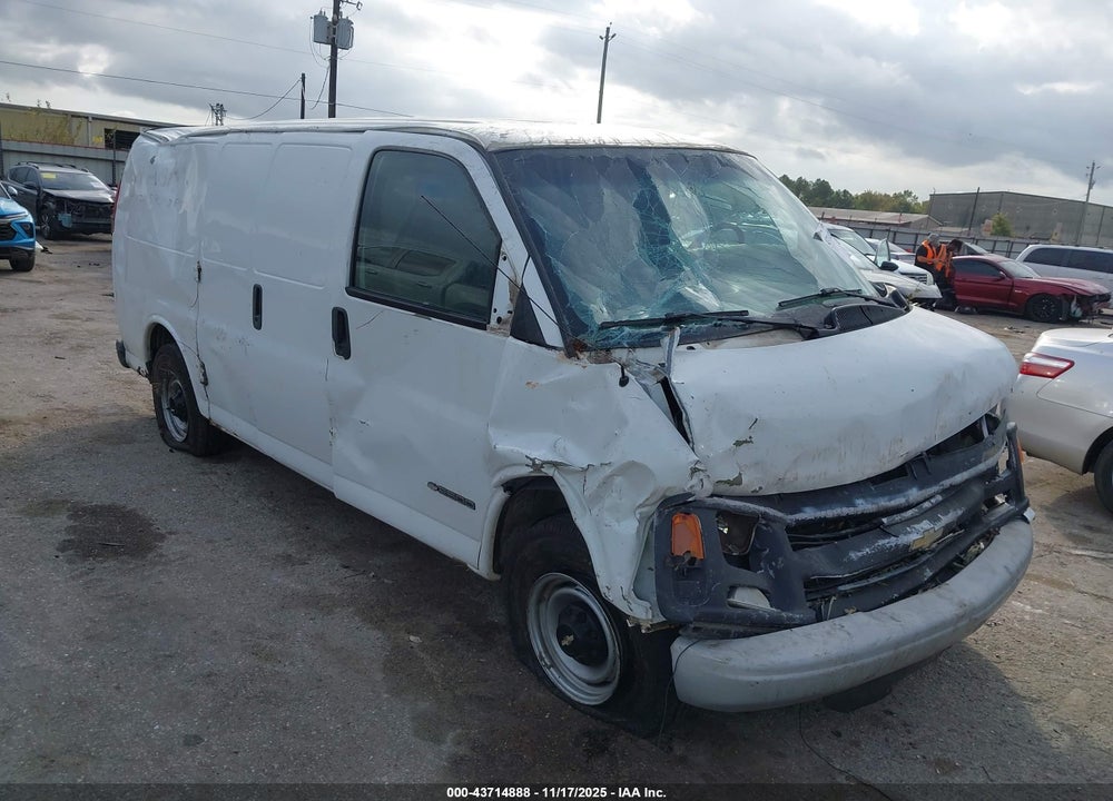 2002 CHEVROLET EXPRESS VIN: 1GCGG25R821121174