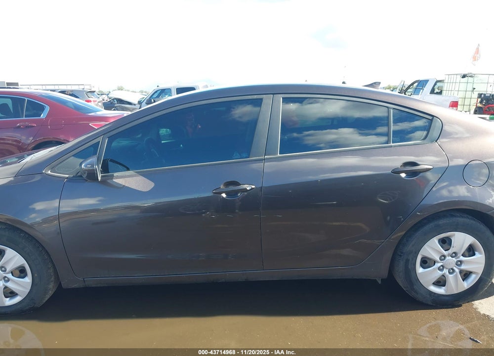 2017 KIA FORTE LX VIN: 3KPFK4A78HE081419