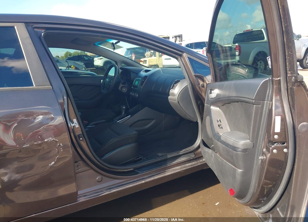 2017 KIA FORTE LX VIN: 3KPFK4A78HE081419