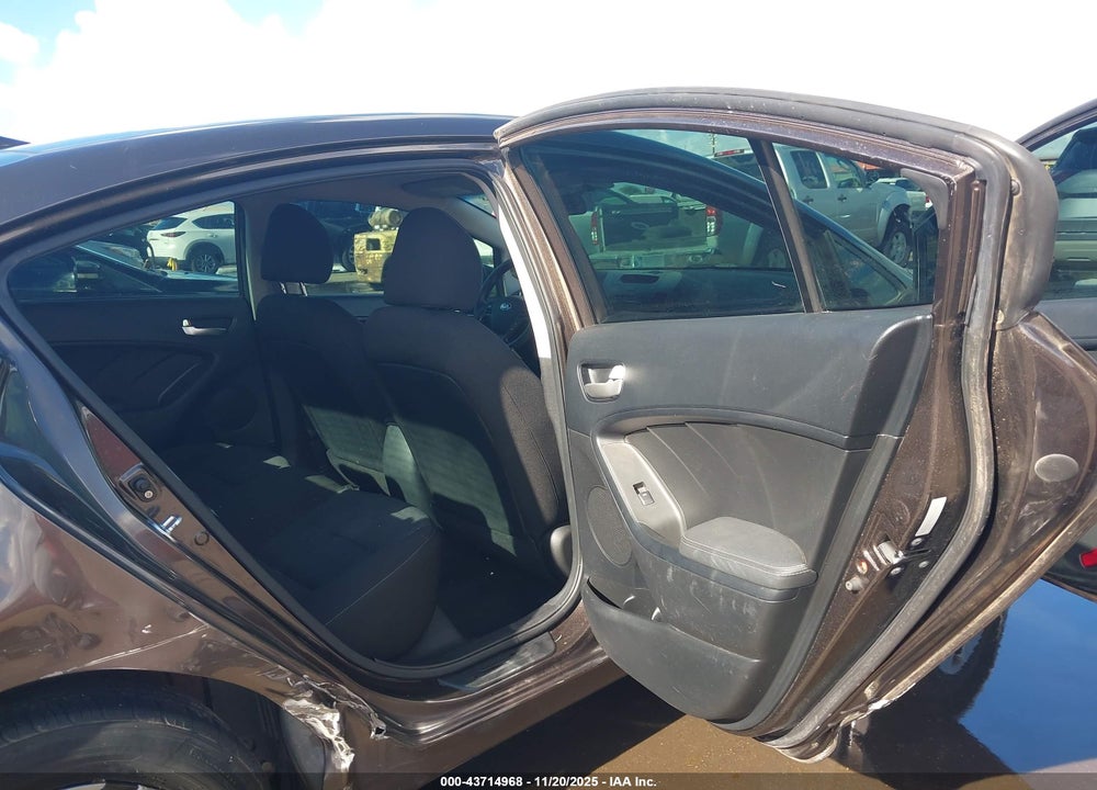 2017 KIA FORTE LX VIN: 3KPFK4A78HE081419
