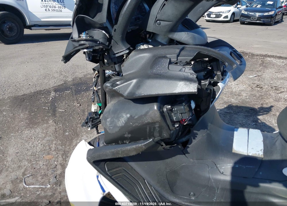 2018 SUZUKI AN650 A VIN: JS1CP51B5J2100553