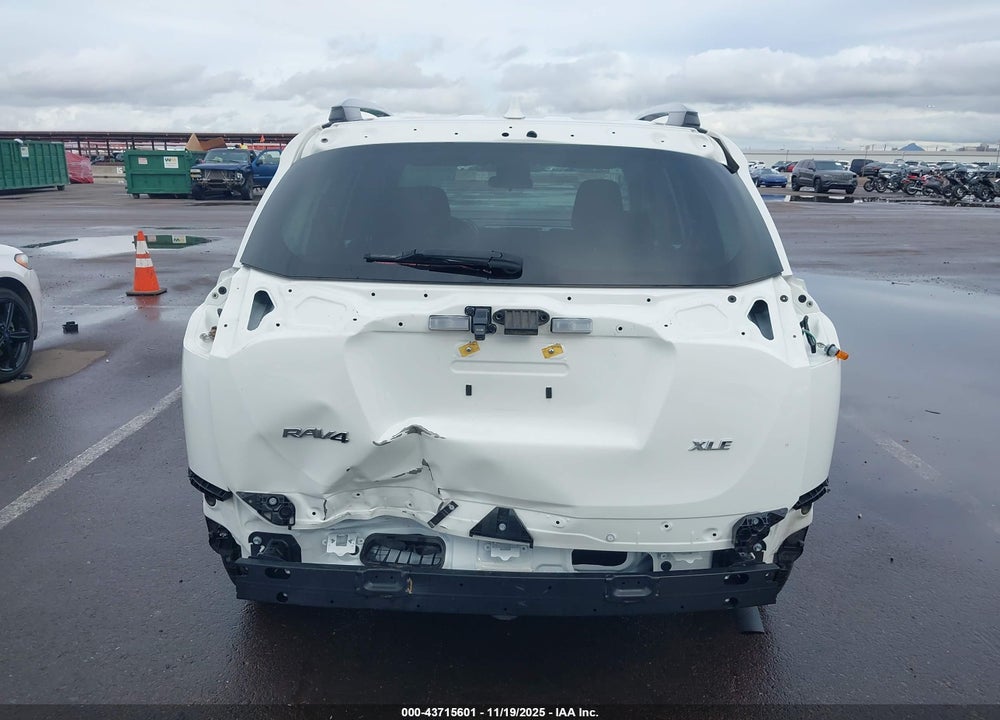 2017 TOYOTA RAV4 XLE VIN: JTMWFREV9HJ707623